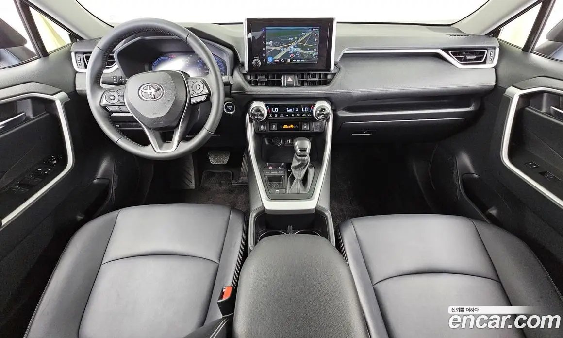 Toyota RAV4 2025 2.5 автомат (гидро), фото 10