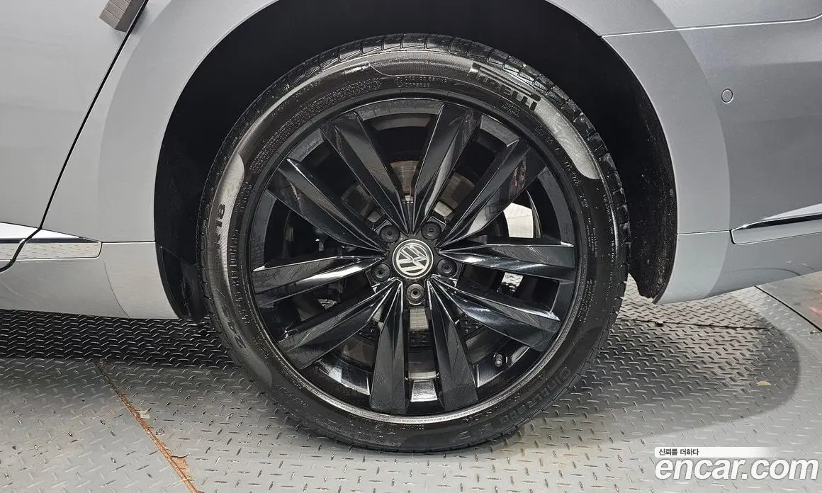Volkswagen Arteon 2019 2.0 автомат (гидро), фото 6