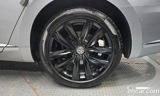 Volkswagen Arteon 2019 2.0 автомат (гидро), миниатюра 6