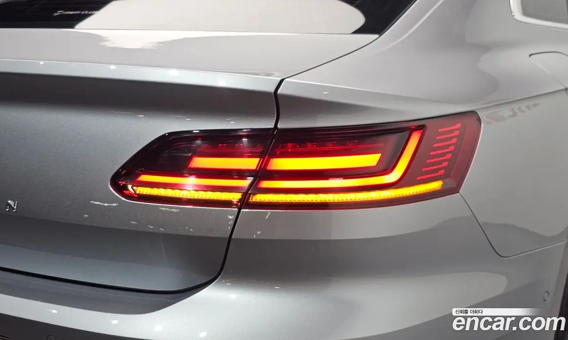 Volkswagen Arteon 2019 2.0 автомат (гидро), фото 8