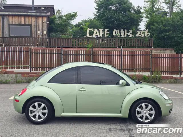 Volkswagen Beatle 2006 2.0 автомат (гидро), миниатюра 2