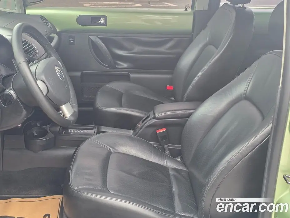 Volkswagen Beatle 2006 2.0 автомат (гидро), фото 11