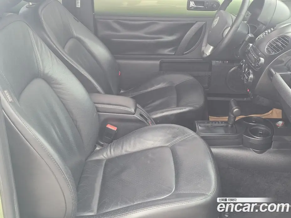 Volkswagen Beatle 2006 2.0 автомат (гидро), фото 17