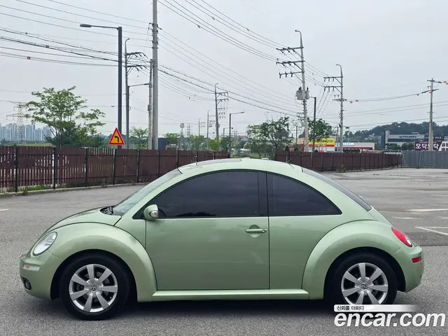 Volkswagen Beatle 2006 2.0 автомат (гидро), миниатюра 3