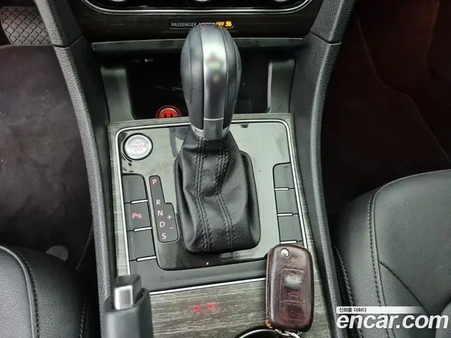 Volkswagen Passat 2018 2.0 автомат (гидро), миниатюра 8