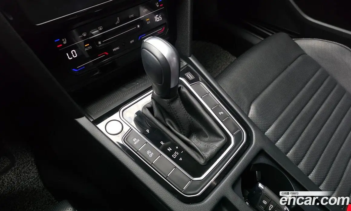 Volkswagen Passat 2022 2.0 автомат (гидро), фото 12