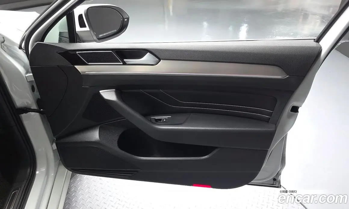 Volkswagen Passat 2022 2.0 автомат (гидро), фото 14