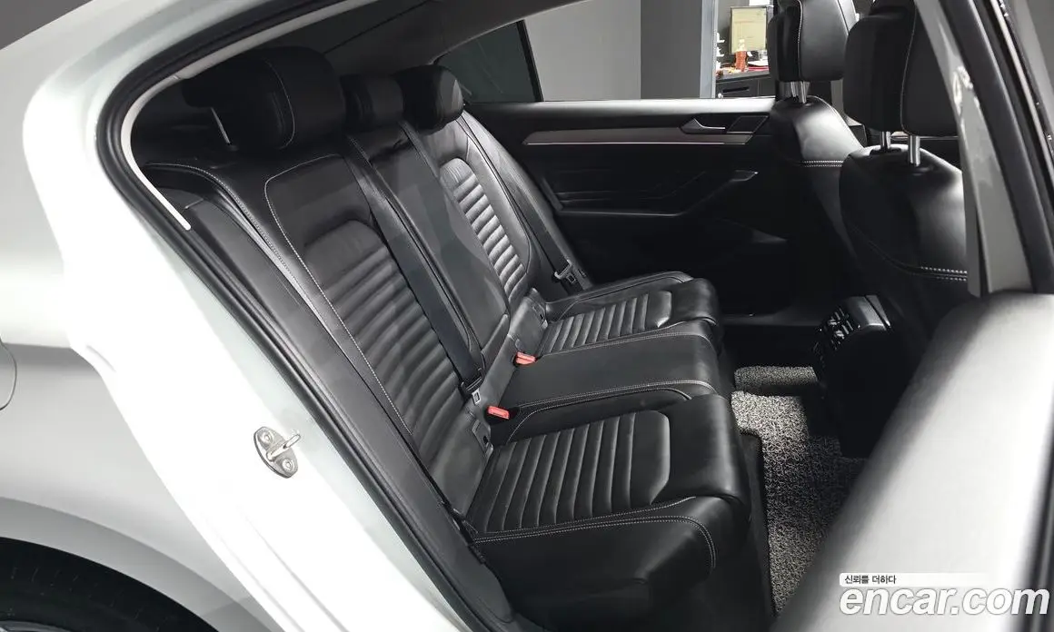 Volkswagen Passat 2022 2.0 автомат (гидро), фото 18