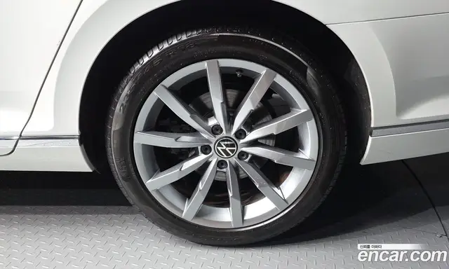 Volkswagen Passat 2022 2.0 автомат (гидро), миниатюра 5