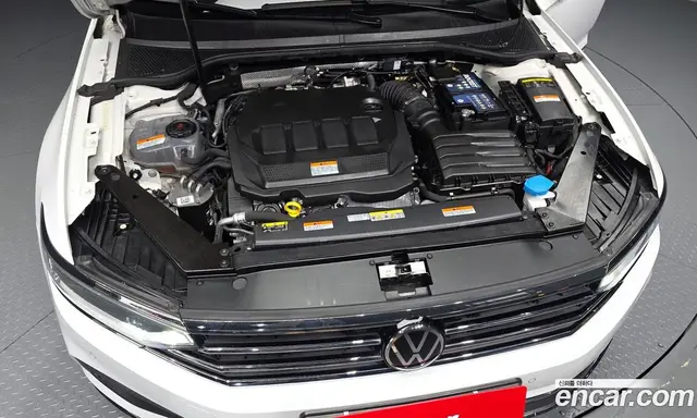 Volkswagen Passat 2022 2.0 автомат (гидро), миниатюра 6