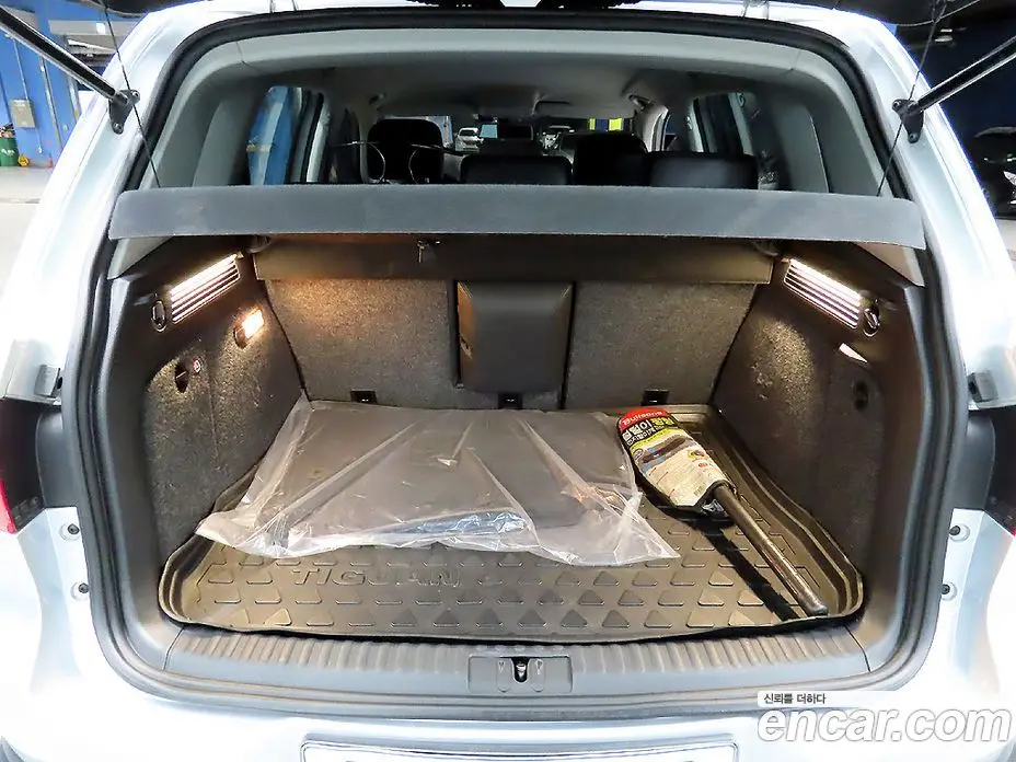 Volkswagen Tiguan 2012 2.0 автомат (гидро), фото 18