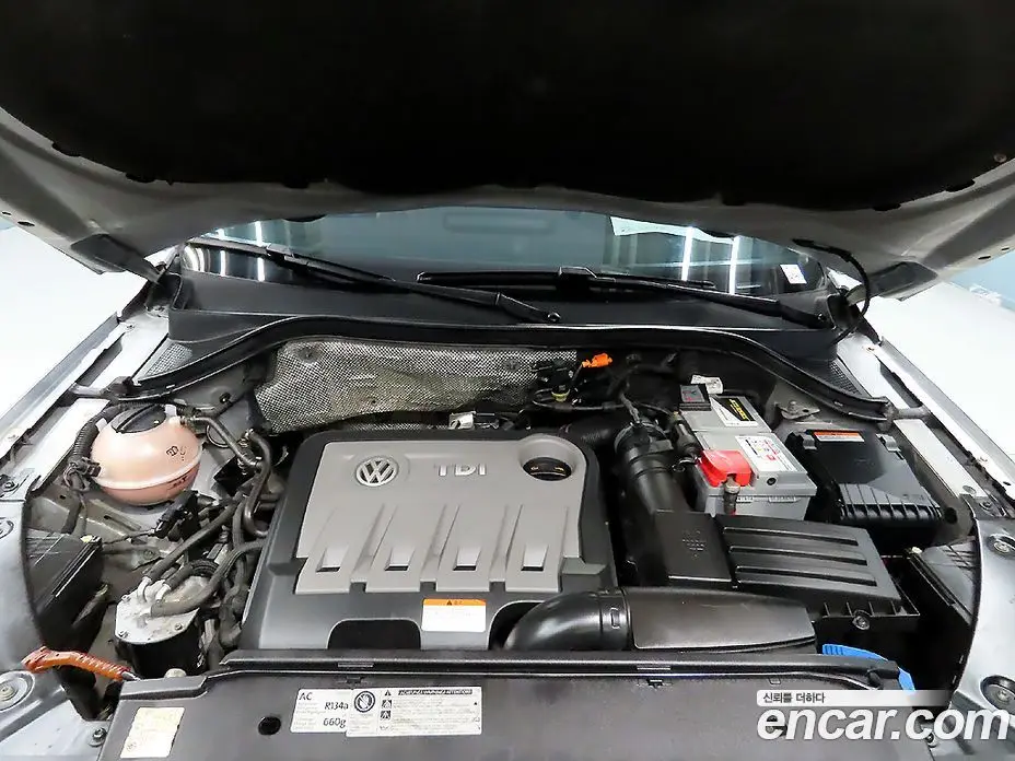 Volkswagen Tiguan 2012 2.0 автомат (гидро), фото 20