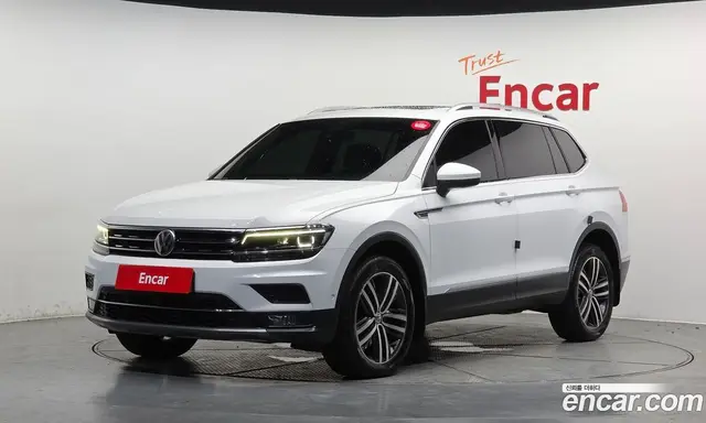 Volkswagen Tiguan 2018 2.0 автомат (гидро), миниатюра 1