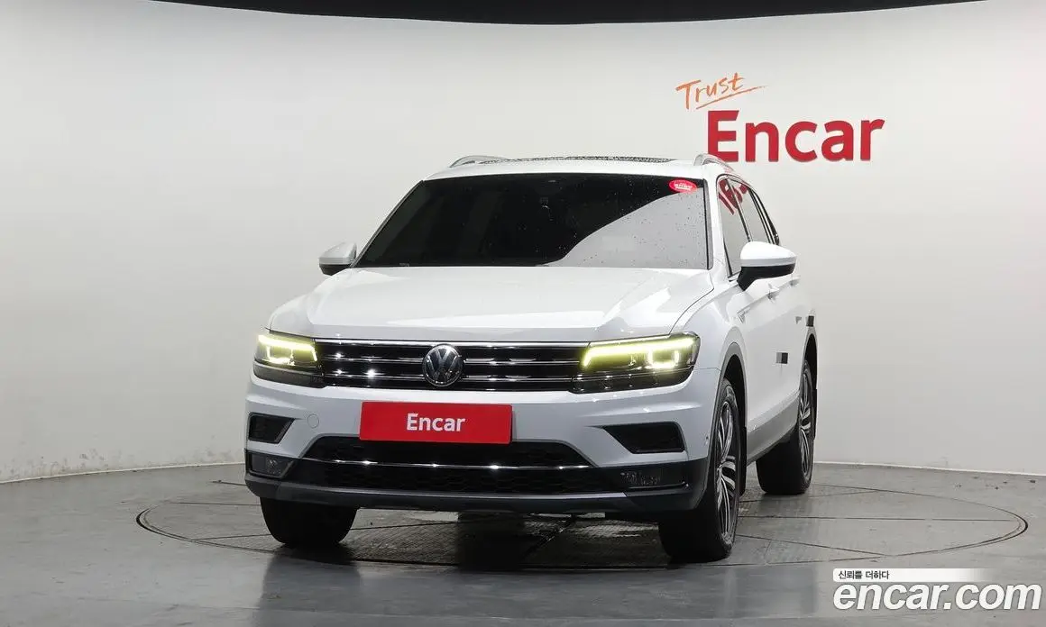 Volkswagen Tiguan 2018 2.0 автомат (гидро), фото 3
