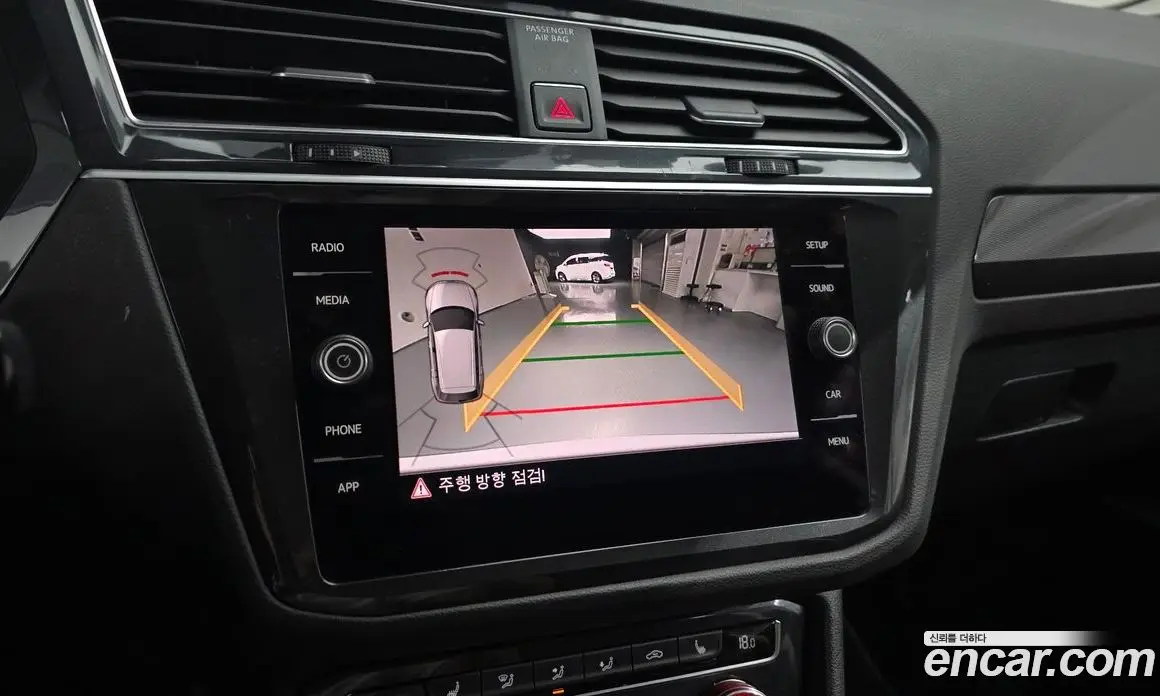Volkswagen Tiguan 2018 2.0 автомат (гидро), фото 14