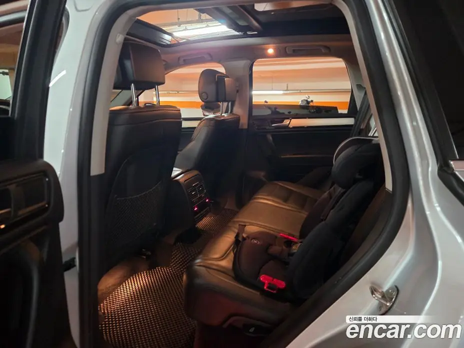 Volkswagen Touareg 2013 3.0 автомат (гидро), фото 12