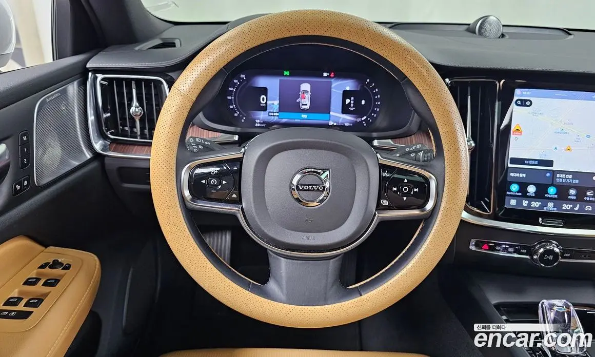 Volvo V60 2023 2.0 автомат (гидро), фото 19