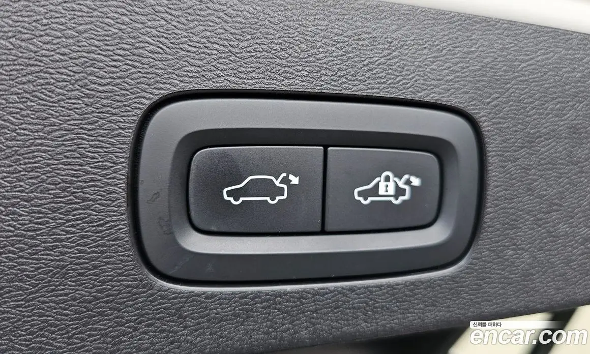 Volvo V60 2023 2.0 автомат (гидро), фото 33
