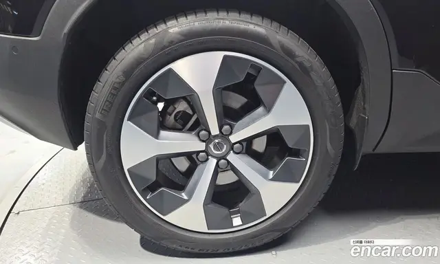 Volvo XC40 2025 2.0 автомат (гидро), миниатюра 5