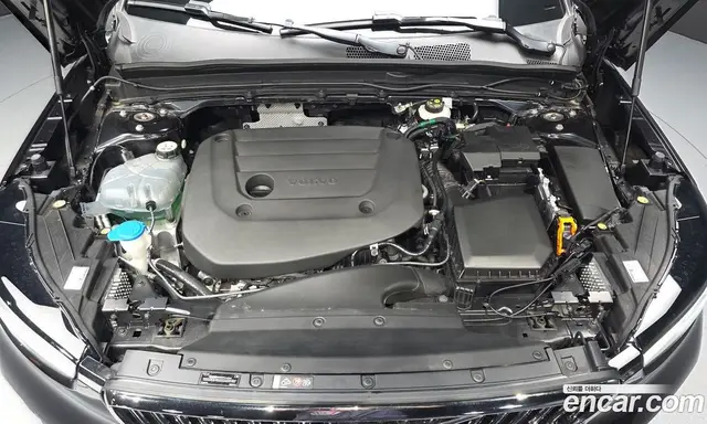 Volvo XC40 2025 2.0 автомат (гидро), миниатюра 6