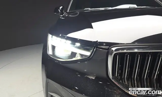 Volvo XC40 2025 2.0 автомат (гидро), миниатюра 8