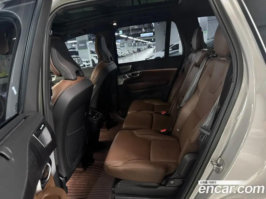 Volvo XC90 2023 2.0 автомат (гидро), фото 12