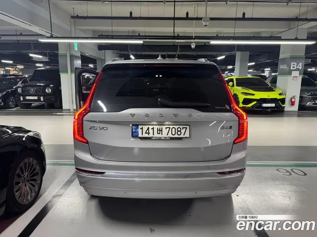 Volvo XC90 2023 2.0 автомат (гидро), миниатюра 3