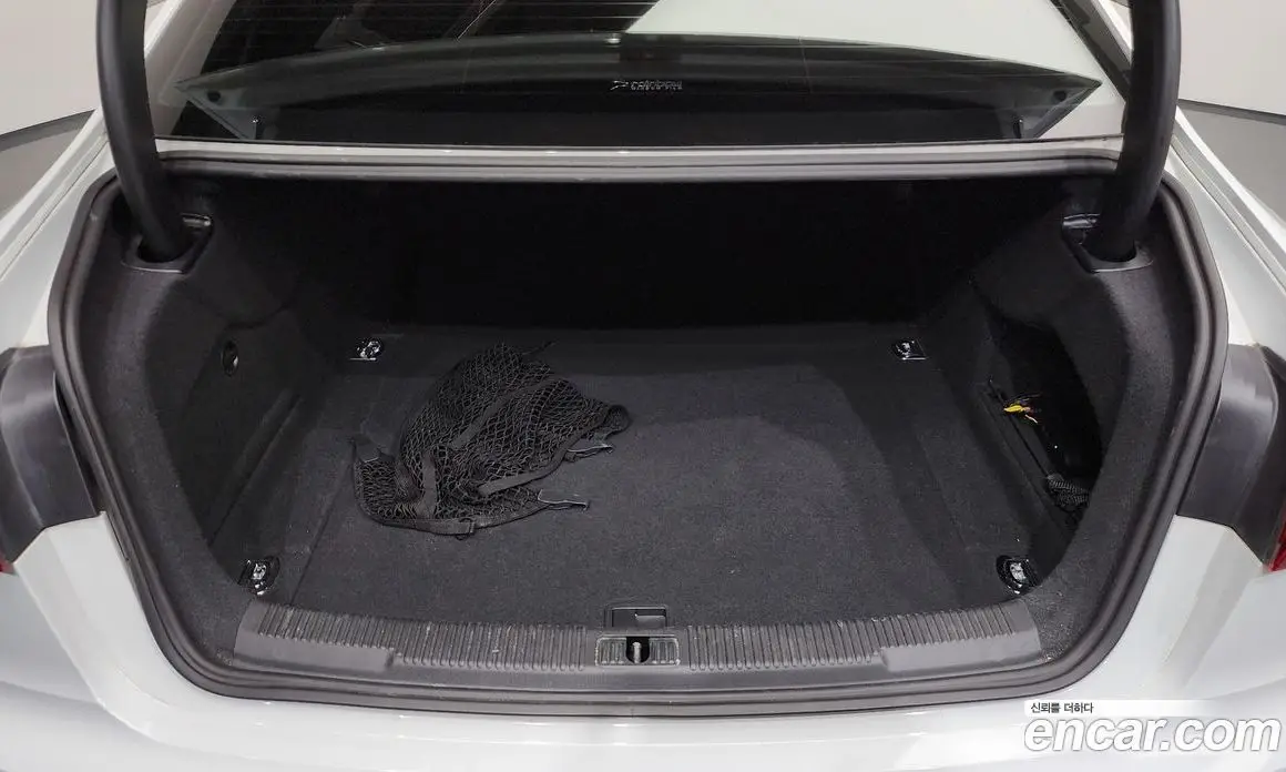 Audi A6 2015 2.0 автомат (гидро), фото 19