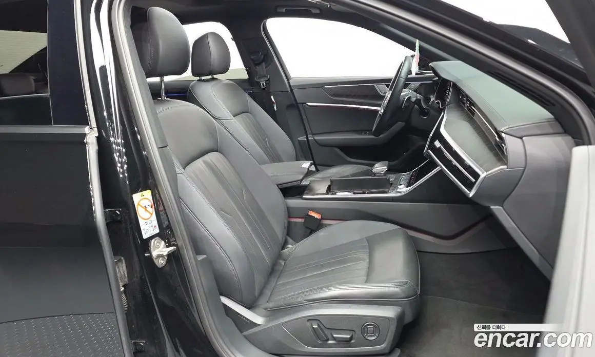 Audi A6 2023 2.0 автомат (гидро), фото 11