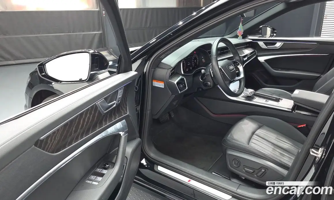 Audi A6 2023 2.0 автомат (гидро), фото 10