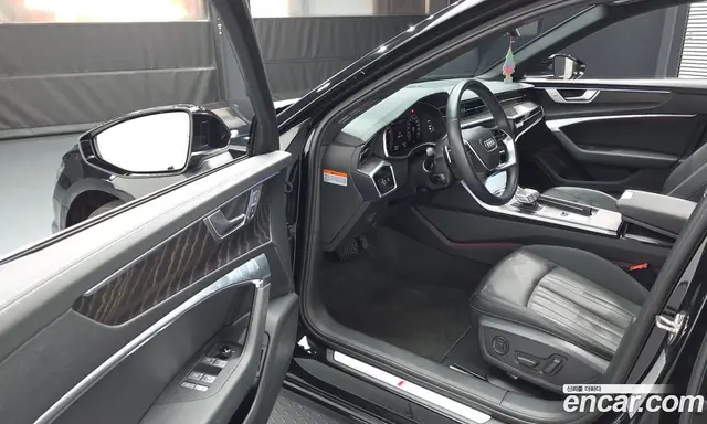 Audi A6 2023 2.0 автомат (гидро), миниатюра 10