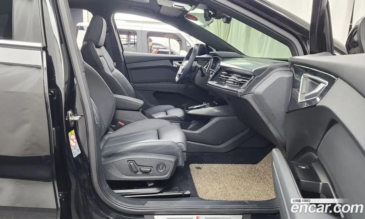 Audi Q4 e-tron 2023 0.2 автомат (гидро), фото 11