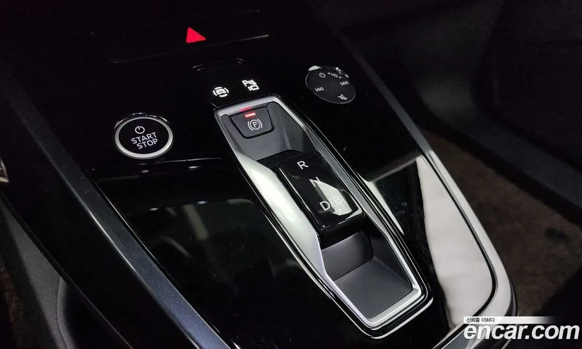 Audi Q4 e-tron 2023 0.2 автомат (гидро), фото 9