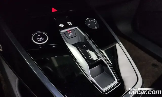Audi Q4 e-tron 2023 0.2 автомат (гидро), миниатюра 9