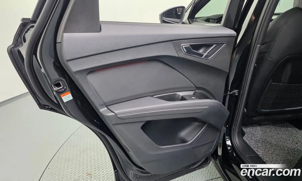 Audi Q4 e-tron 2025 0.2 автомат (гидро), фото 15