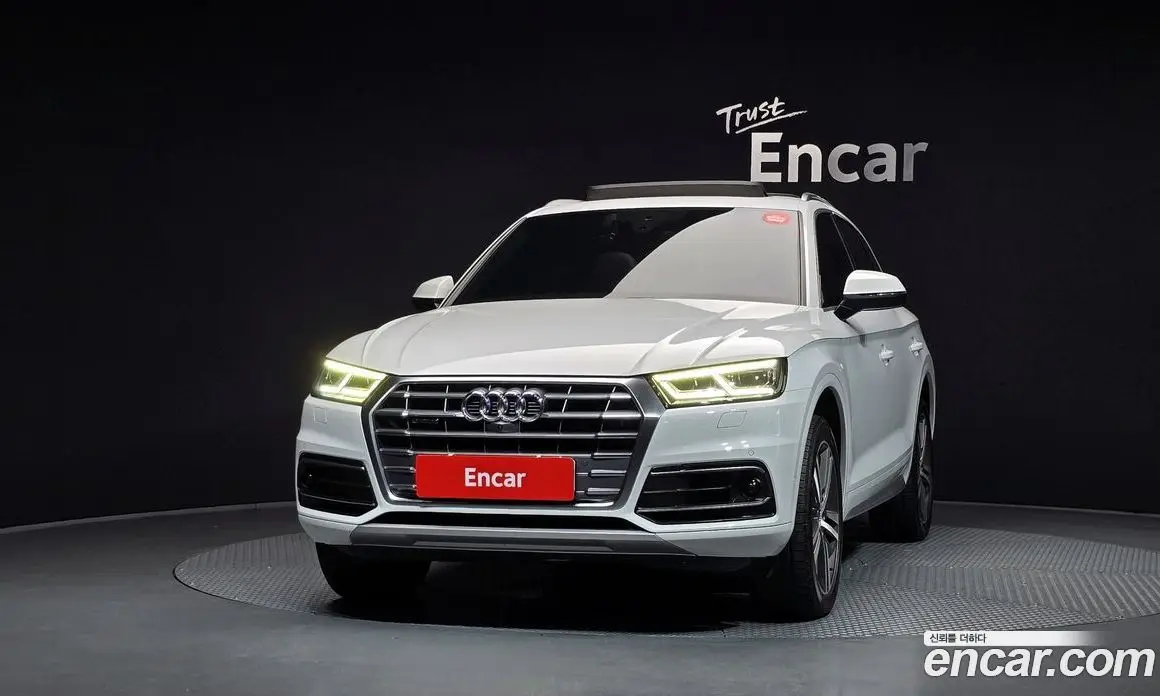 Audi Q5 2020 3.0 автомат (гидро), фото 3