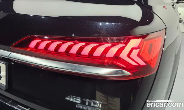 Audi Q7 2021 3.0 автомат (гидро), миниатюра 8