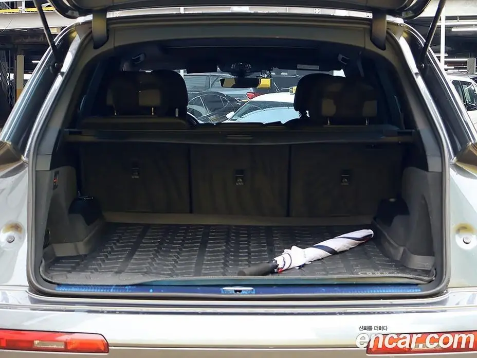 Audi Q7 2021 3.0 автомат (гидро), фото 20