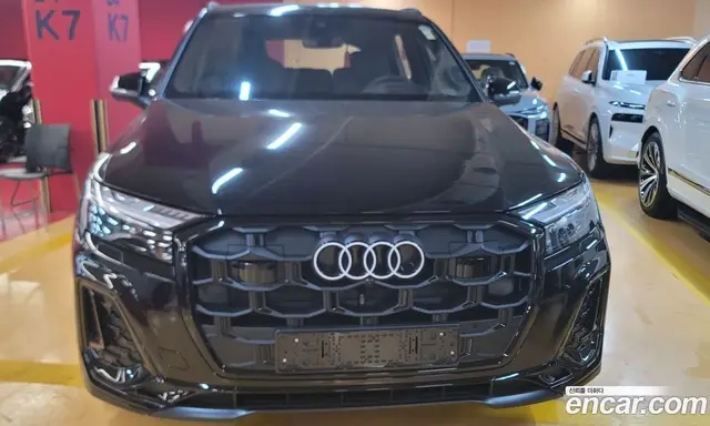 Audi Q7, 2026, 13 км