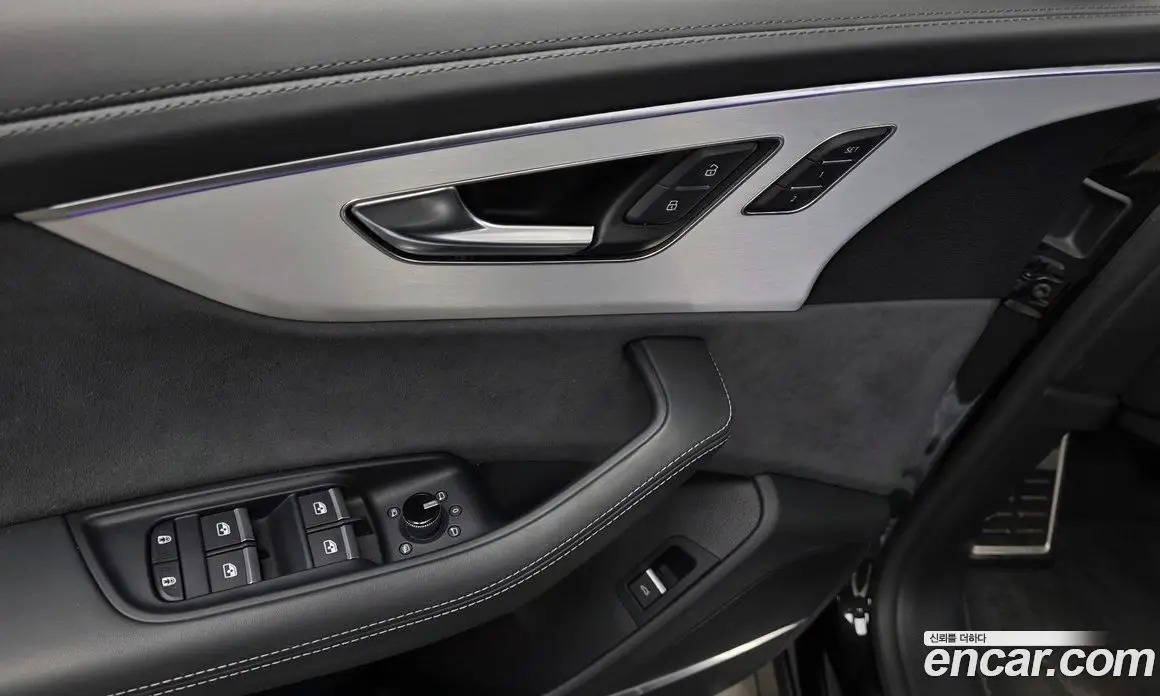 Audi Q8 2025 3.0 автомат (гидро), фото 28