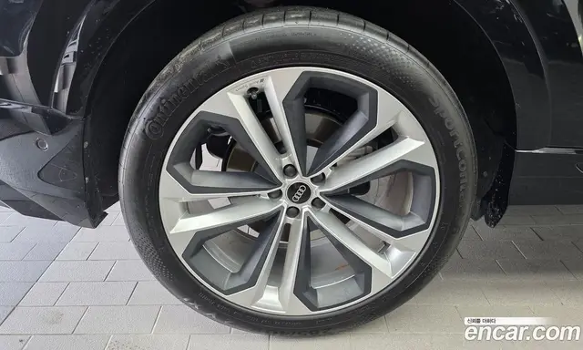 Audi Q8 2025 3.0 автомат (гидро), миниатюра 5