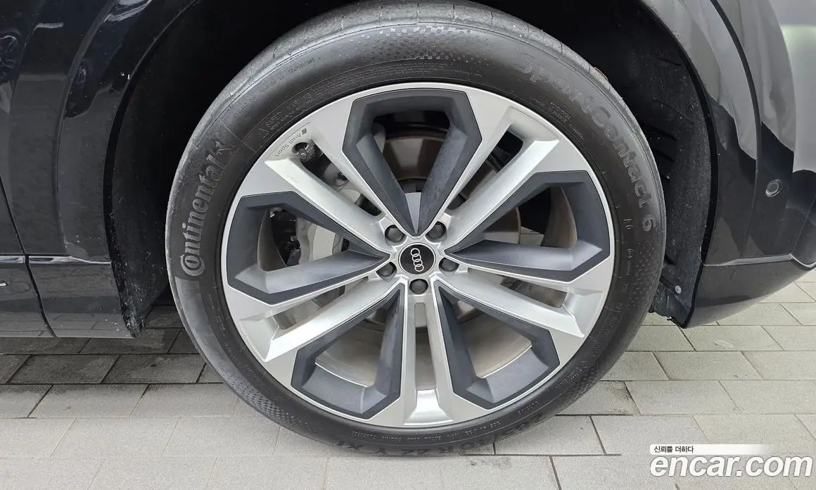 Audi Q8 2025 3.0 автомат (гидро), фото 7