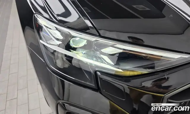 Audi Q8 2025 3.0 автомат (гидро), миниатюра 8