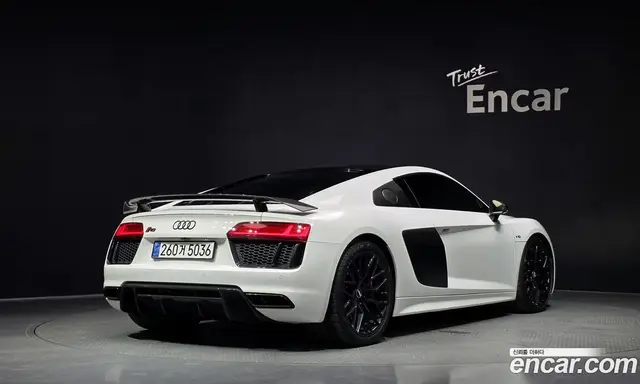 Audi R8 2017 5.2 автомат (гидро), миниатюра 2