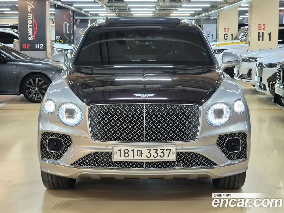 Bentley Bentayga 2023 4.0 автомат (гидро), фото 3