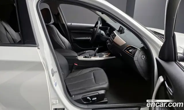 BMW 1 серия 2019 2.0 автомат (гидро), миниатюра 10