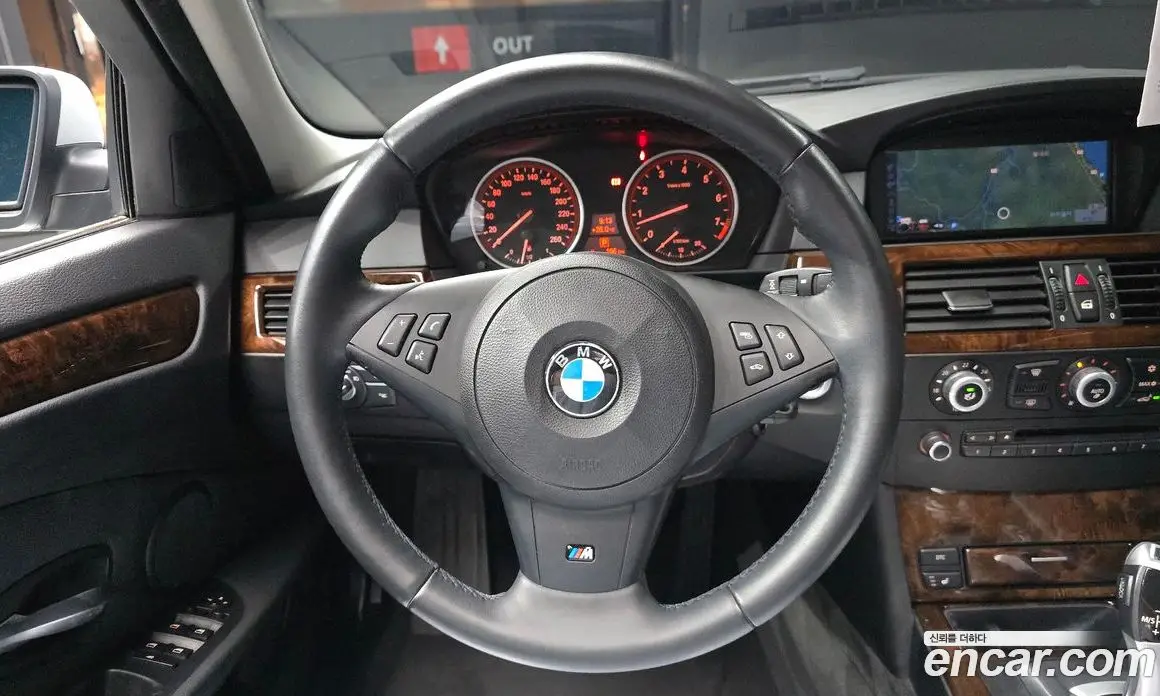 BMW 5 серия 2009 3.0 автомат (гидро), фото 13