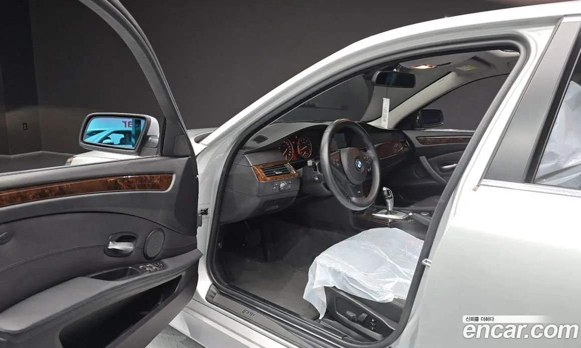 BMW 5 серия 2009 3.0 автомат (гидро), фото 10
