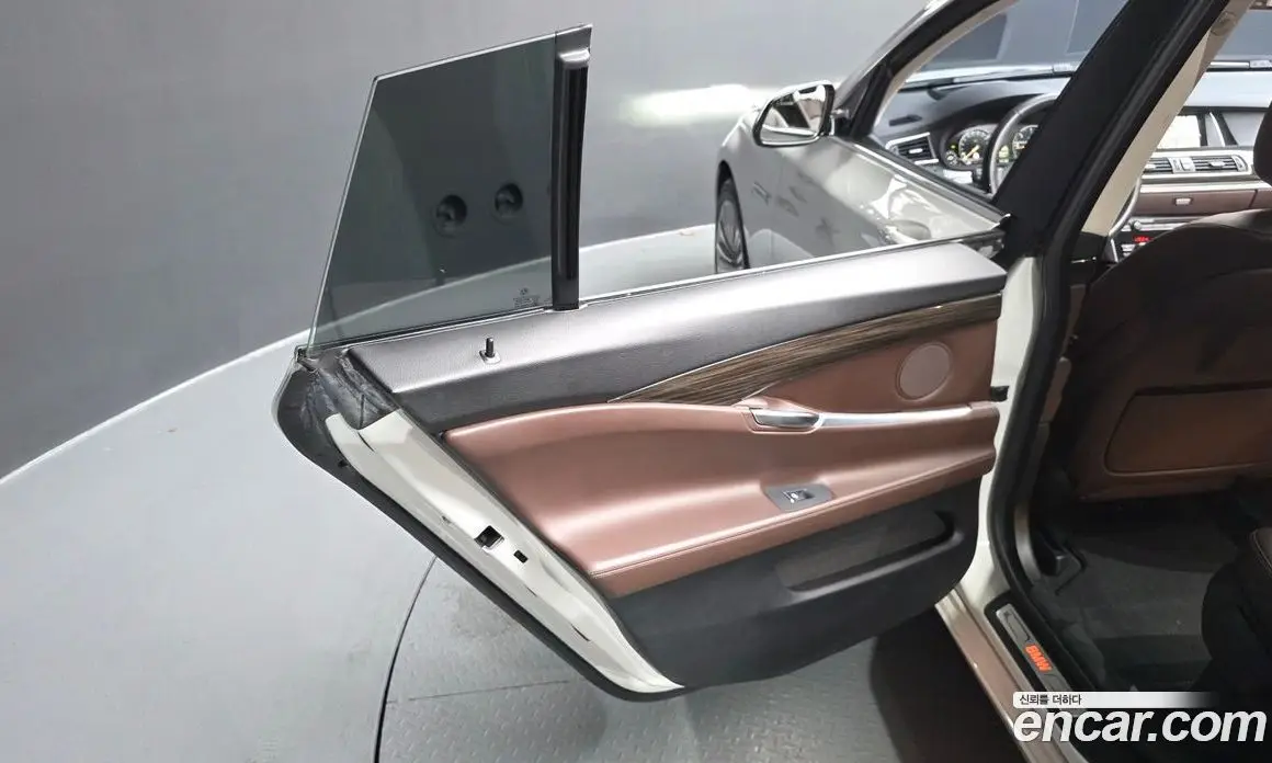 BMW 5 серия 2015 2.0 автомат (гидро), фото 15
