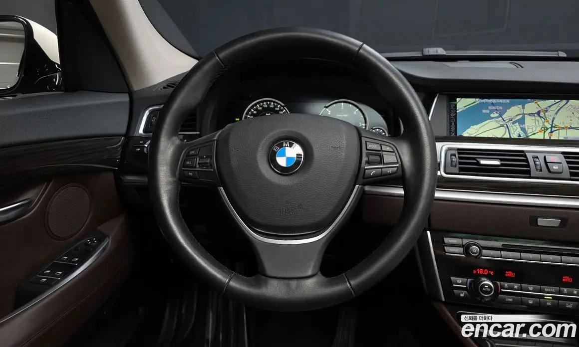 BMW 5 серия 2015 2.0 автомат (гидро), фото 19
